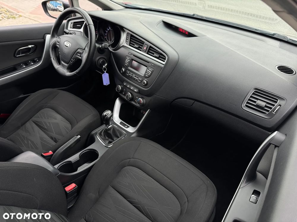 Kia Ceed - 7