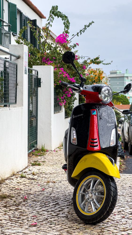 Piaggio Vespa - 1