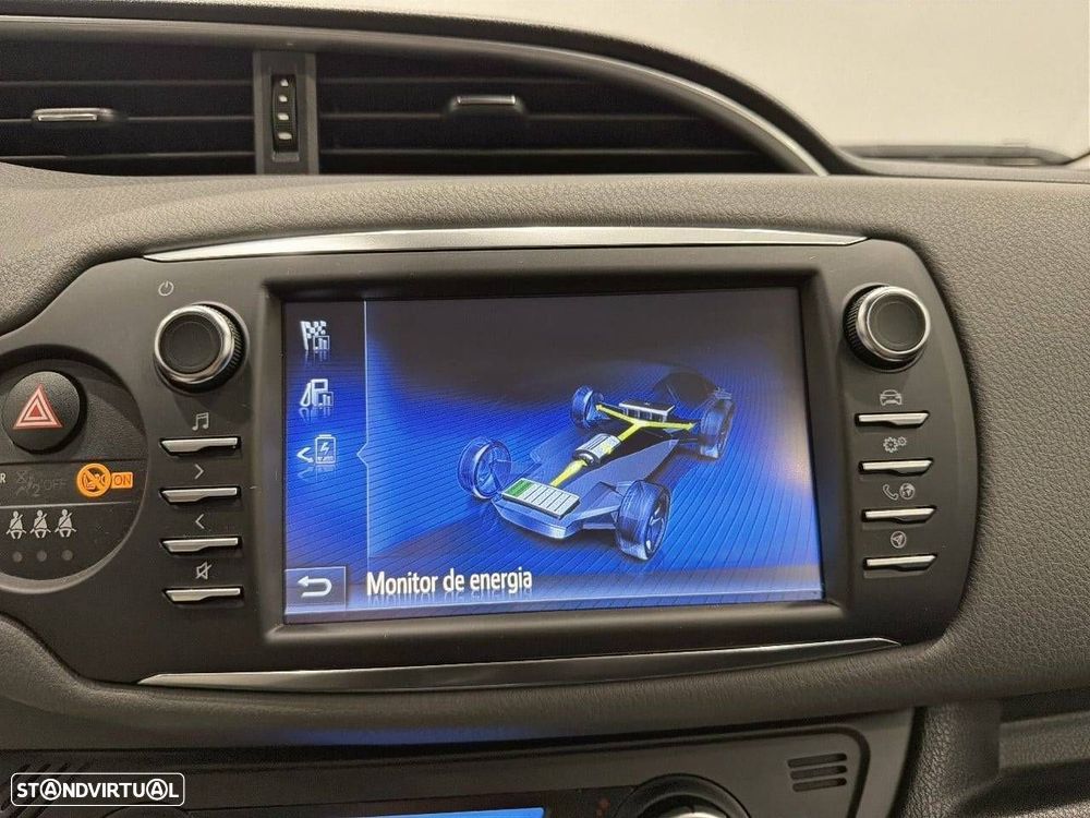 Toyota Yaris 1.5 HSD Exclusive - 15