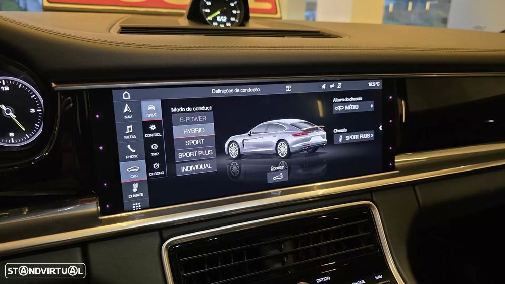 Porsche Panamera 4 E-Hybrid - 39