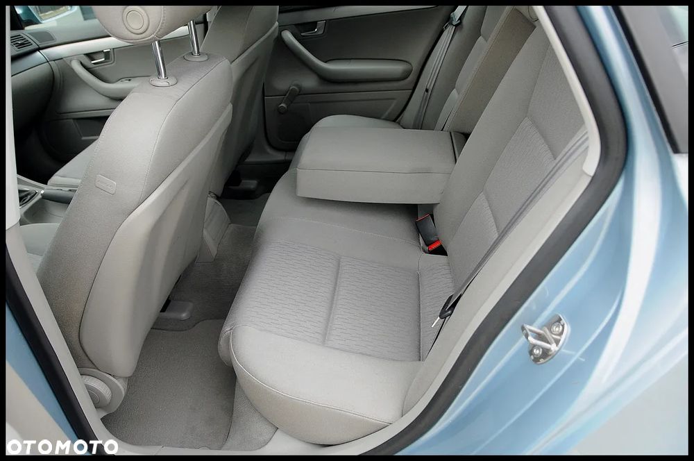 Audi A4 Limousine - 27