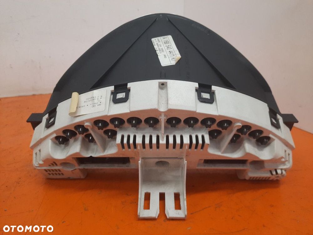 MERCEDES-BENZ A 160 W168 97-01 ZEGARY LICZNIK A1685404411 - 2