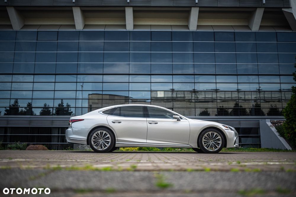 Lexus LS - 12