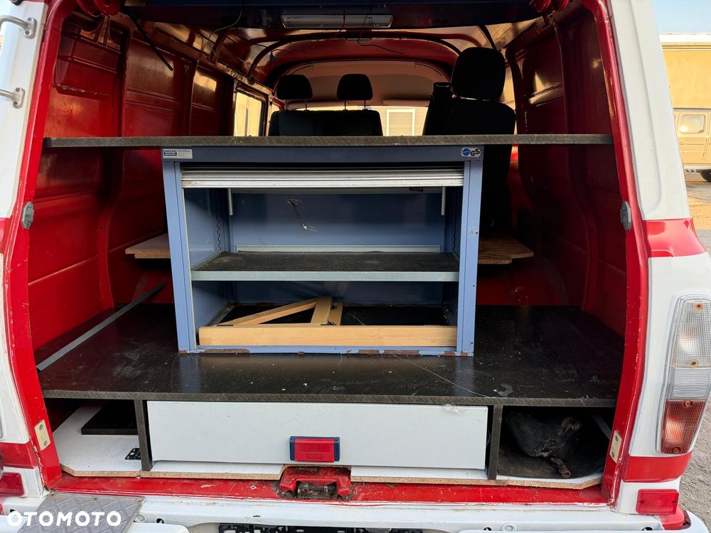 Ford Transit - 16