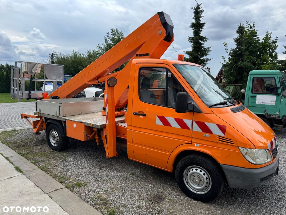 Mercedes-Benz - 1