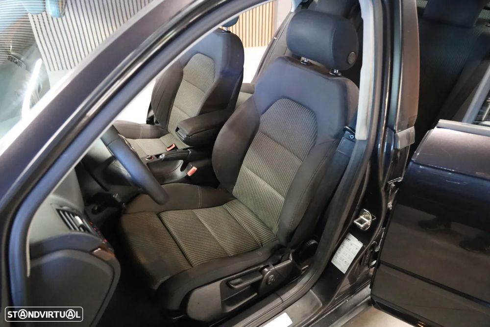 Audi A4 Avant 2.0 TDi S-line - 10