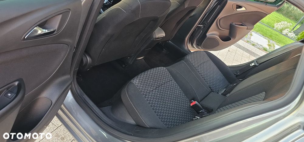 Opel Astra 1.4 Turbo Start/Stop Sports Tourer Dynamic - 37