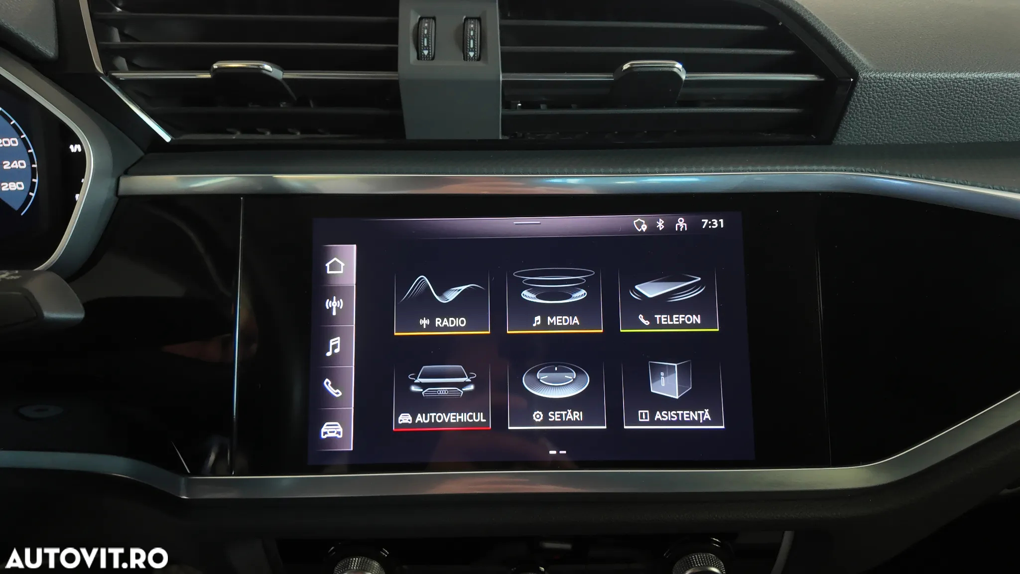 Audi Q3 45 TFSIe S tronic - 28