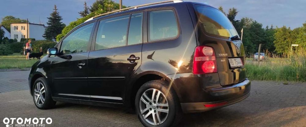 Volkswagen Touran 2.0 TDI DPF DSG STYLE - 15