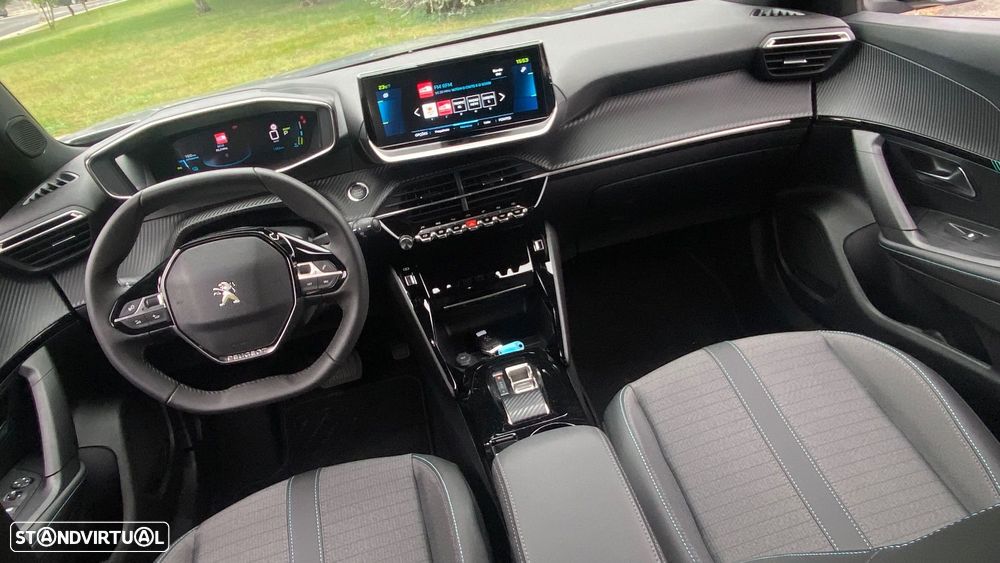 Peugeot e-2008 50 kWh Allure Pack - 11