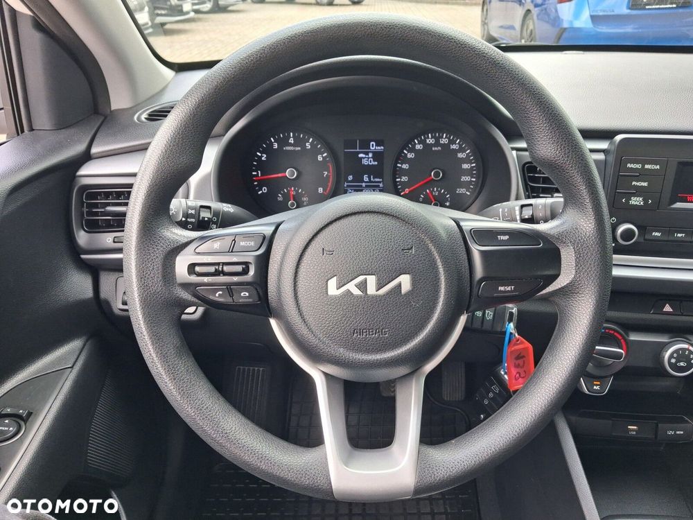 Kia Rio - 6