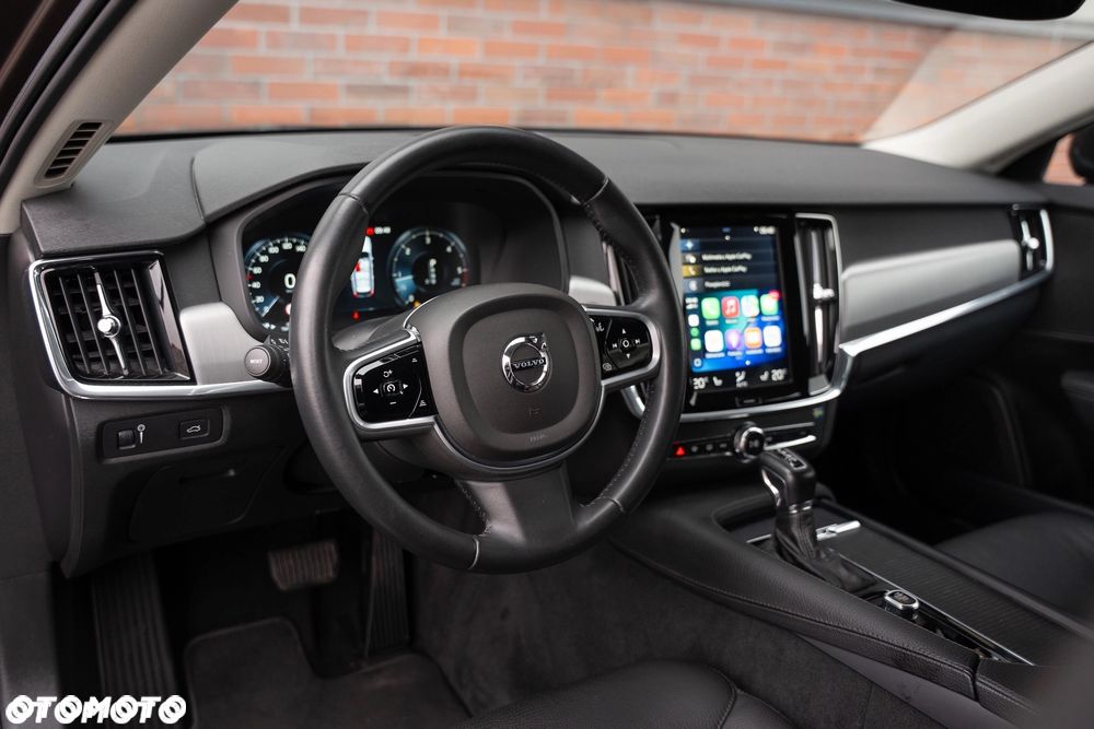 Volvo V90 D3 Geartronic Momentum Pro - 23