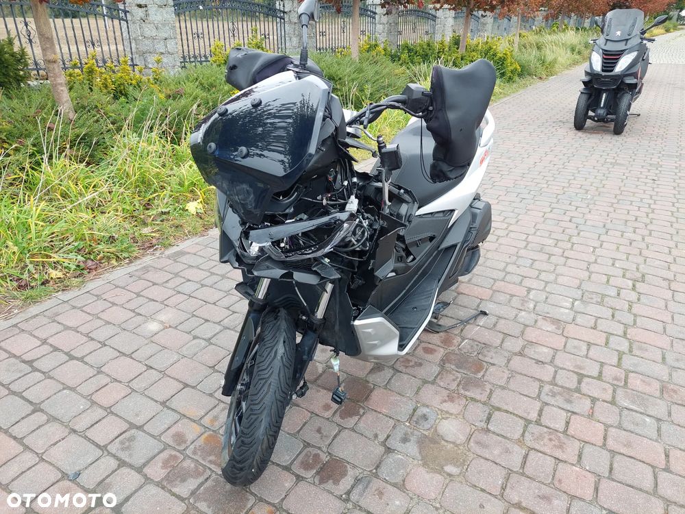 Aprilia SR - 1