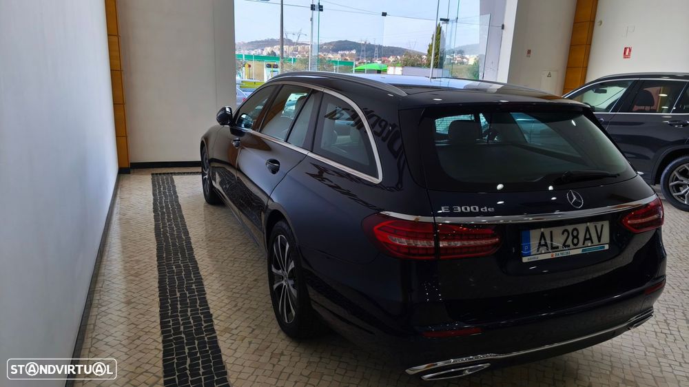 Mercedes-Benz E 300 - 4