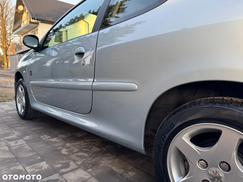 Peugeot 206 - 13