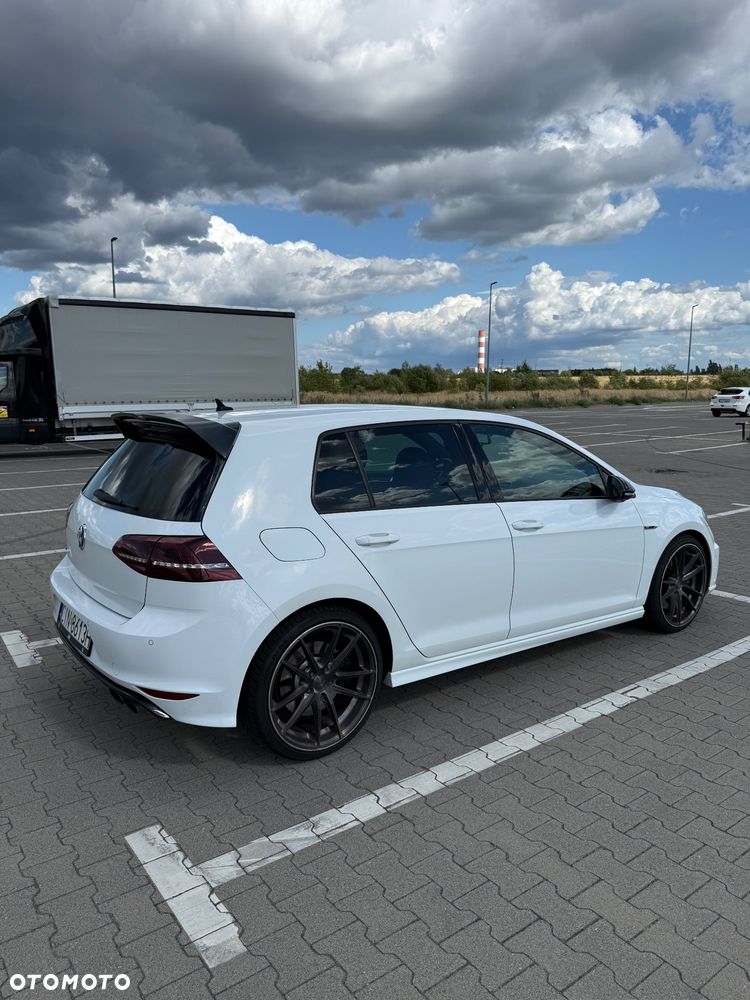 Volkswagen Golf - 4