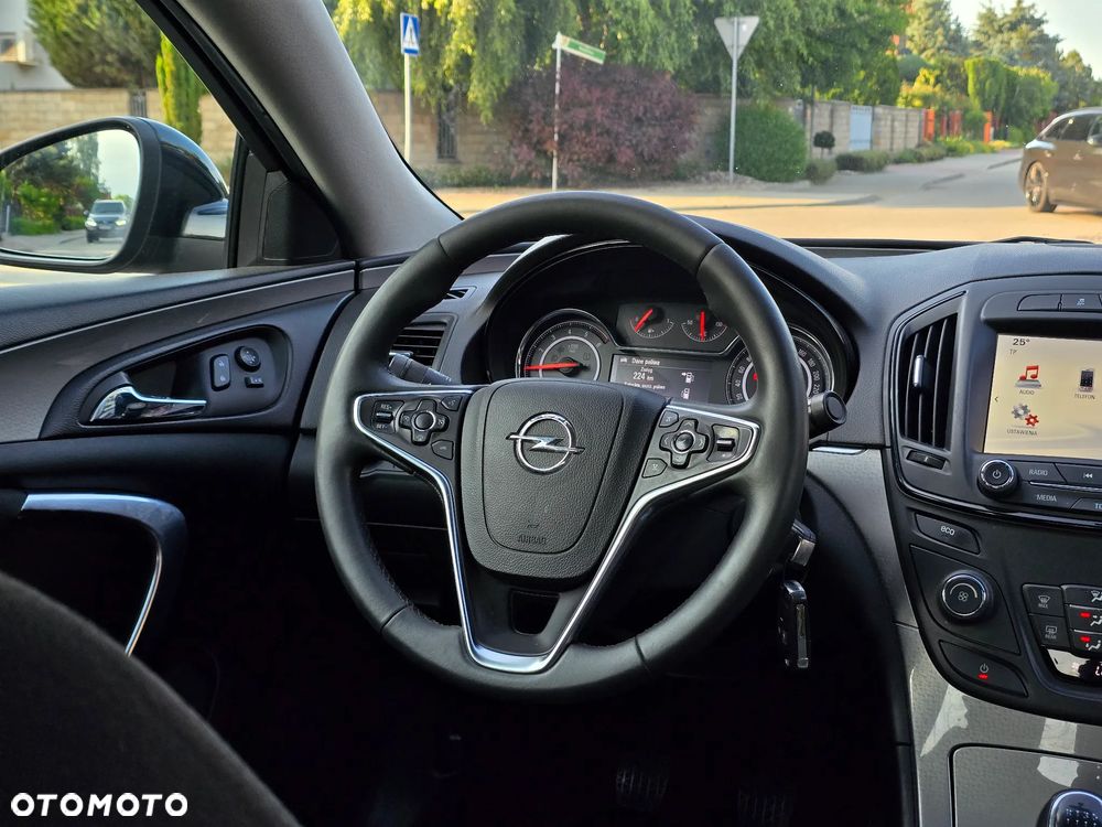 Opel Insignia - 28