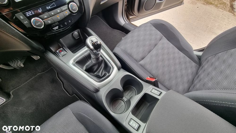 Nissan Qashqai 1.2 DIG-T N-Vision - 20