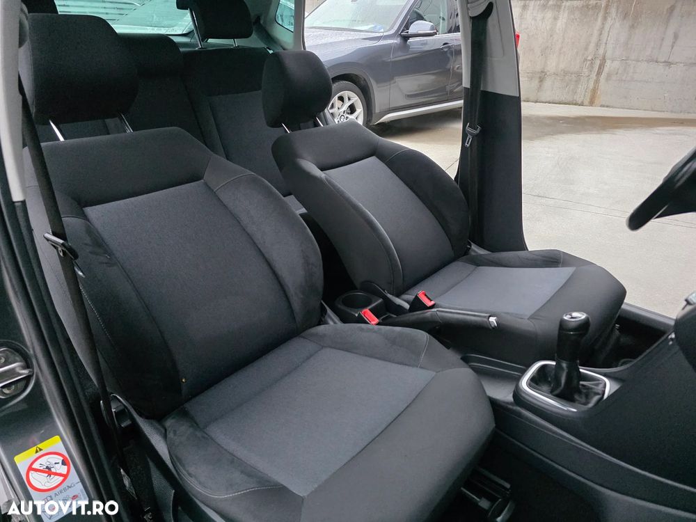 Volkswagen Polo - 13