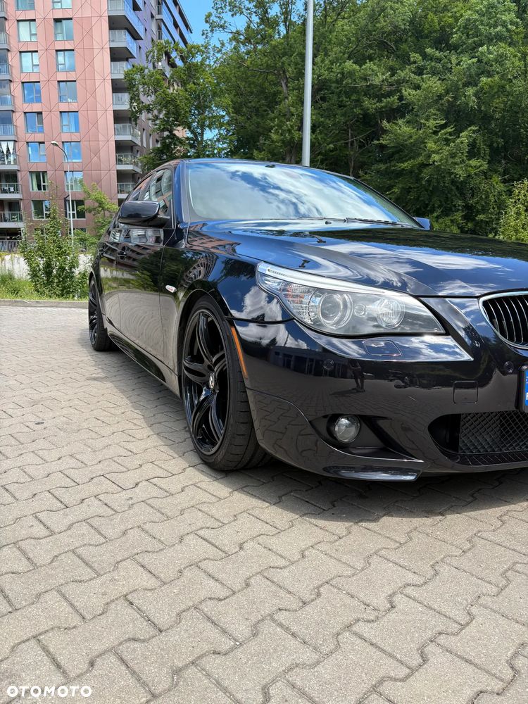 BMW Seria 5 550i - 6