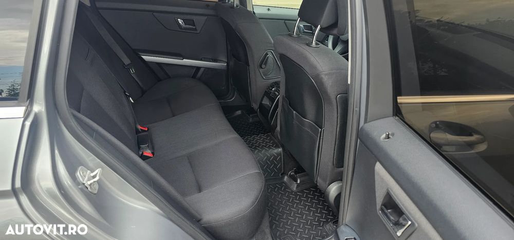 Mercedes-Benz GLK 200 CDI (BlueEFFICIENCY) 7G-TRONIC - 4