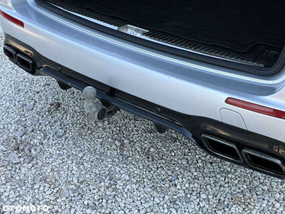Mercedes-Benz Klasa E 400 4-Matic 9G-TRONIC - 16