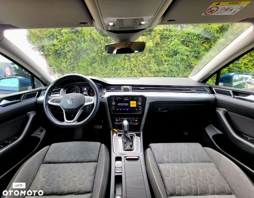 Volkswagen Passat - 9