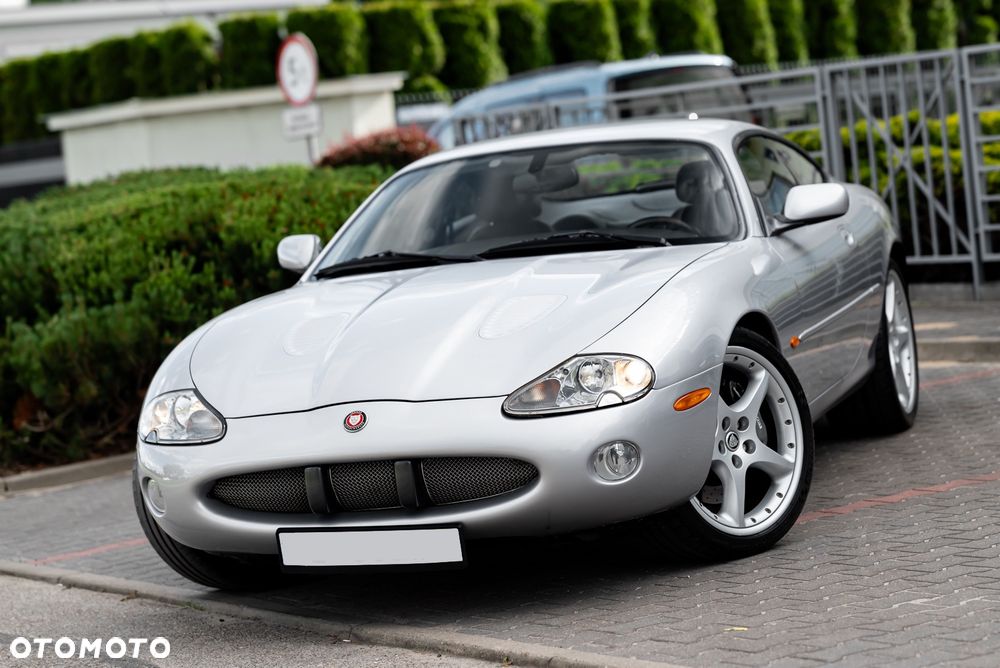 Jaguar XK8 - 2