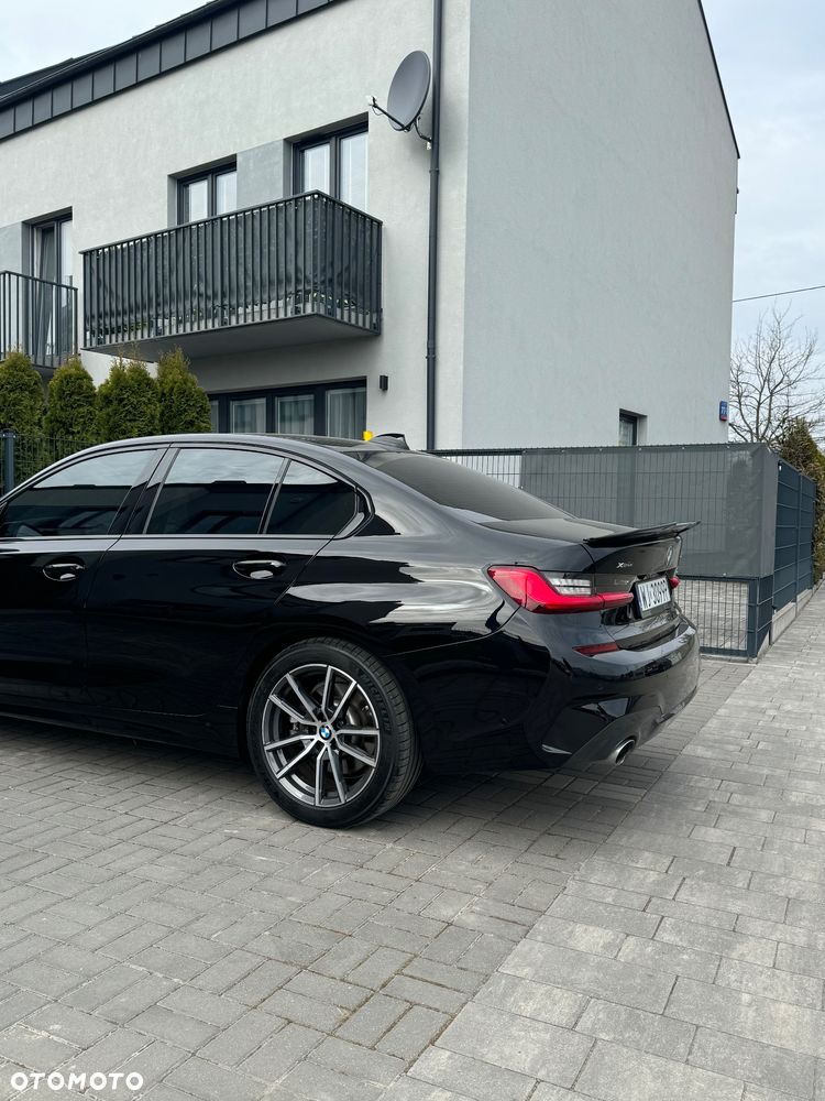 BMW Seria 3 330i xDrive Sport - 15