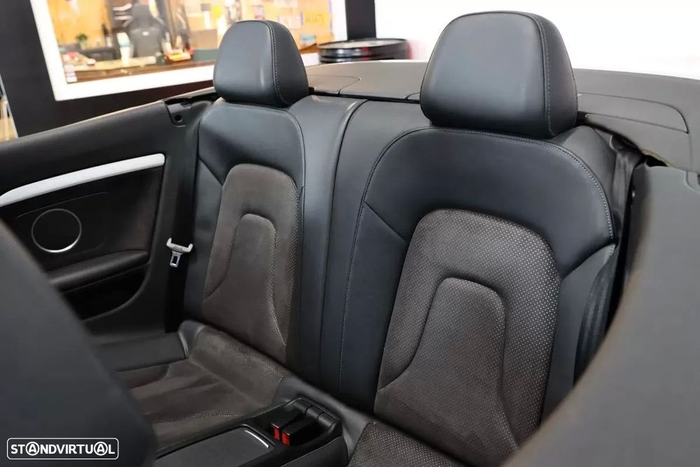 Audi A5 Cabrio 2.0 TDi S-line S tronic - 18