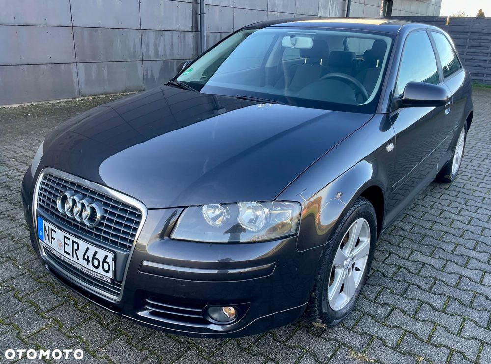 Audi A3 3-drzwiowe 1.6 Attraction - 3