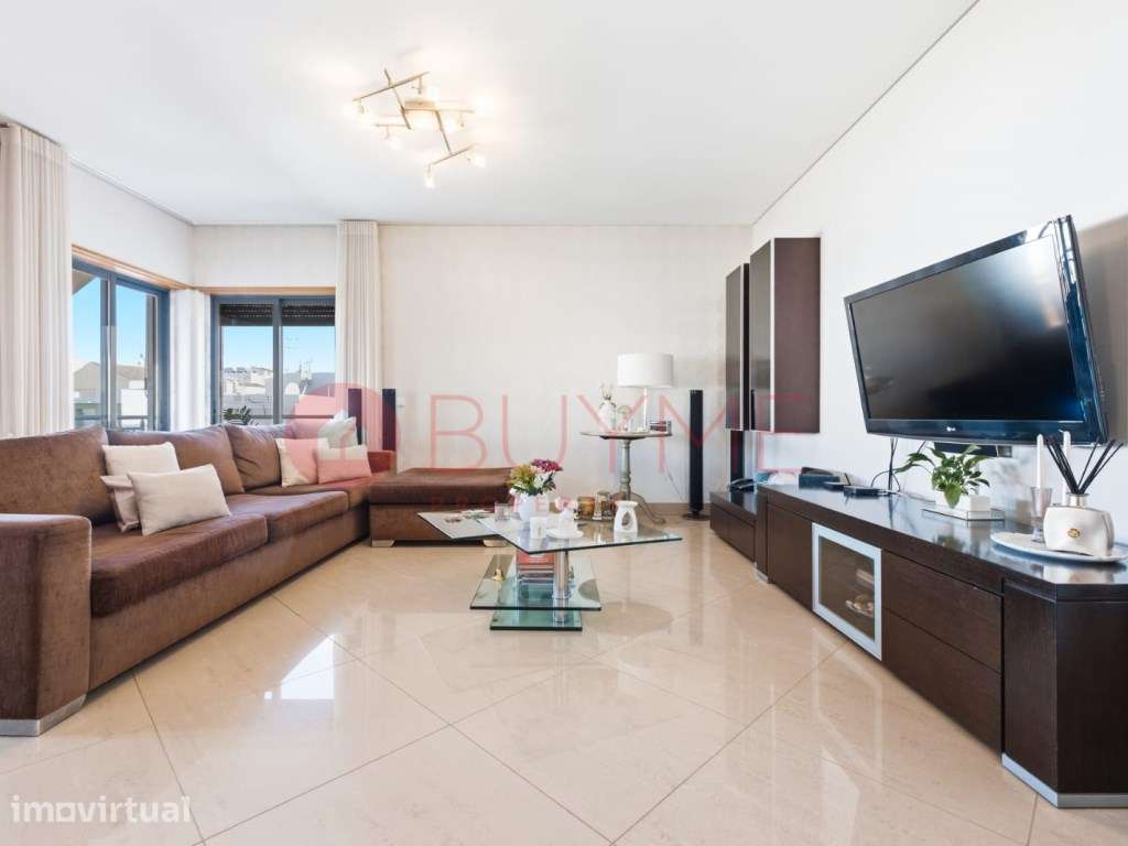 Apartamento T3 no Centro de Quarteira a 5 Minutos da Praia - Grande imagem: 3/28