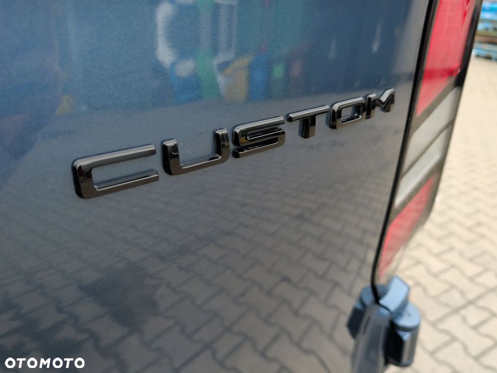 Ford Transit Custom - 32