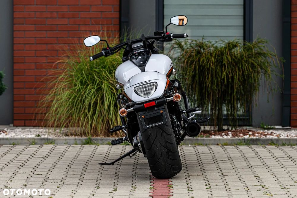 Suzuki Boulevard - 5