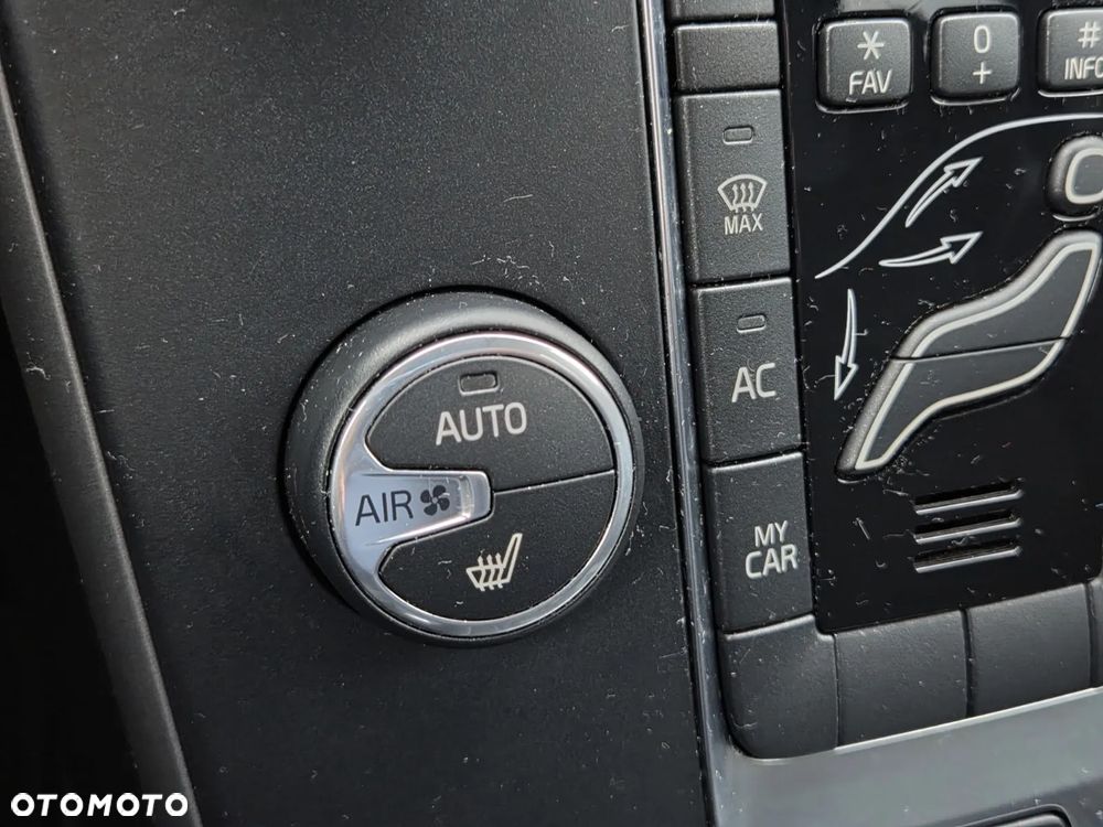 Volvo V40 D2 - 22