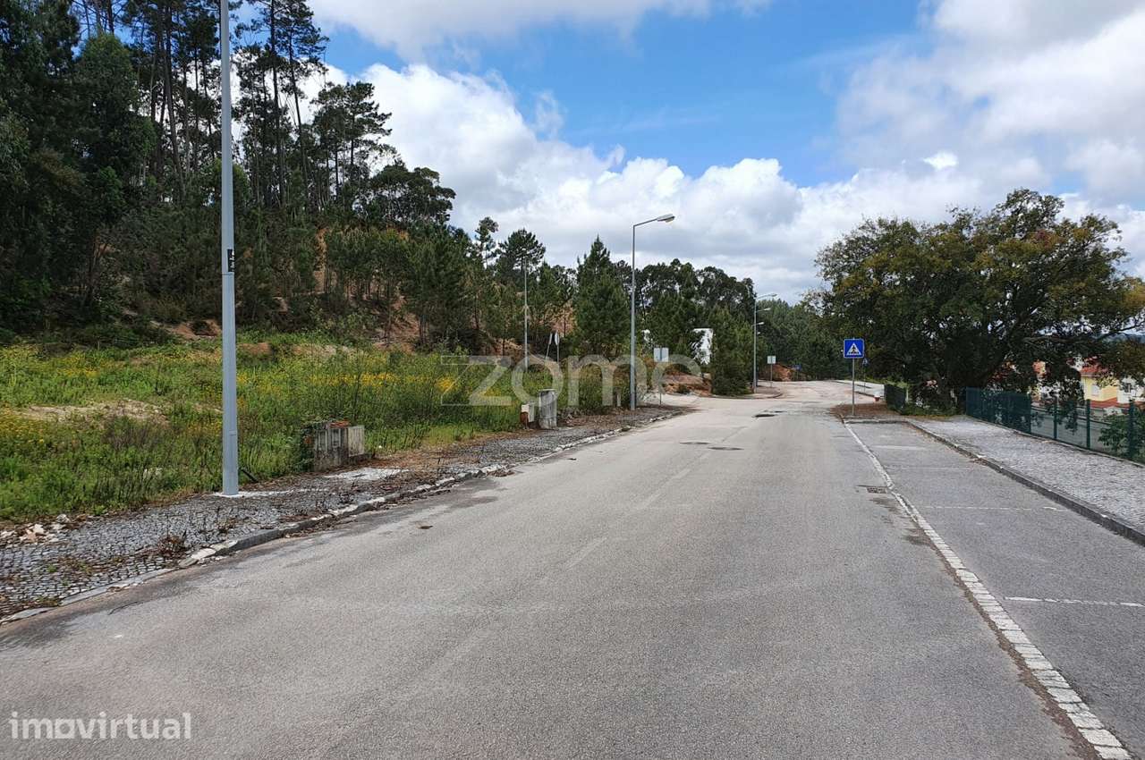 Lote terreno com projeto - Ourém