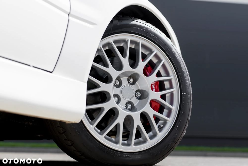 Mitsubishi Lancer Evolution IX - 13