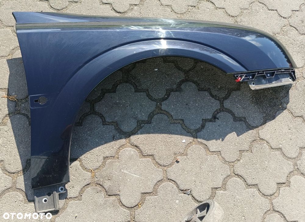 Vectra C błotnik przedni przód prawy kolor Z 20R bez malowania bez rdzy Opel