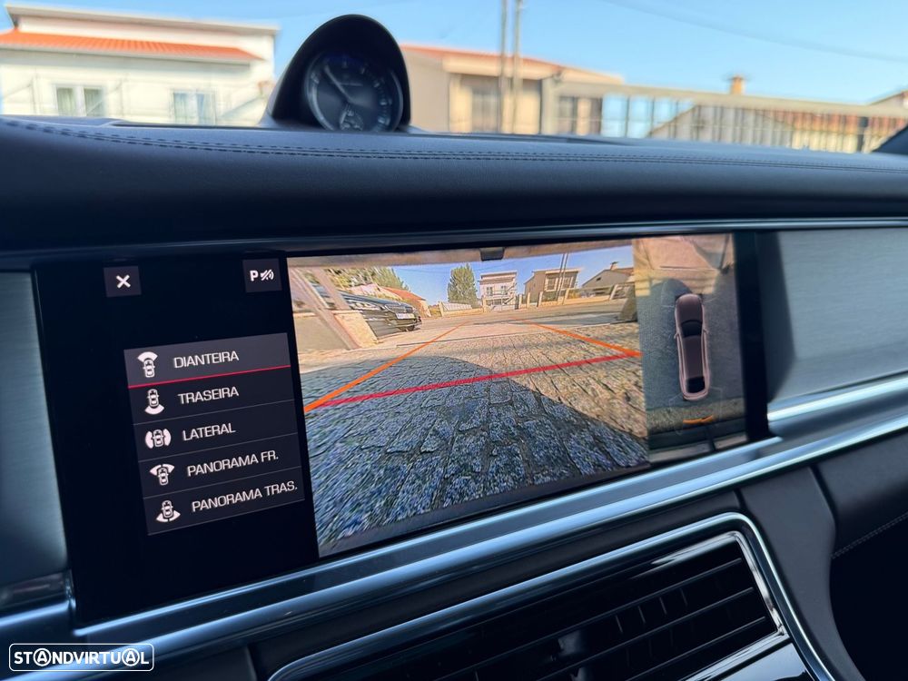 Porsche Panamera Sport Turismo 4 E-Hybrid - 34