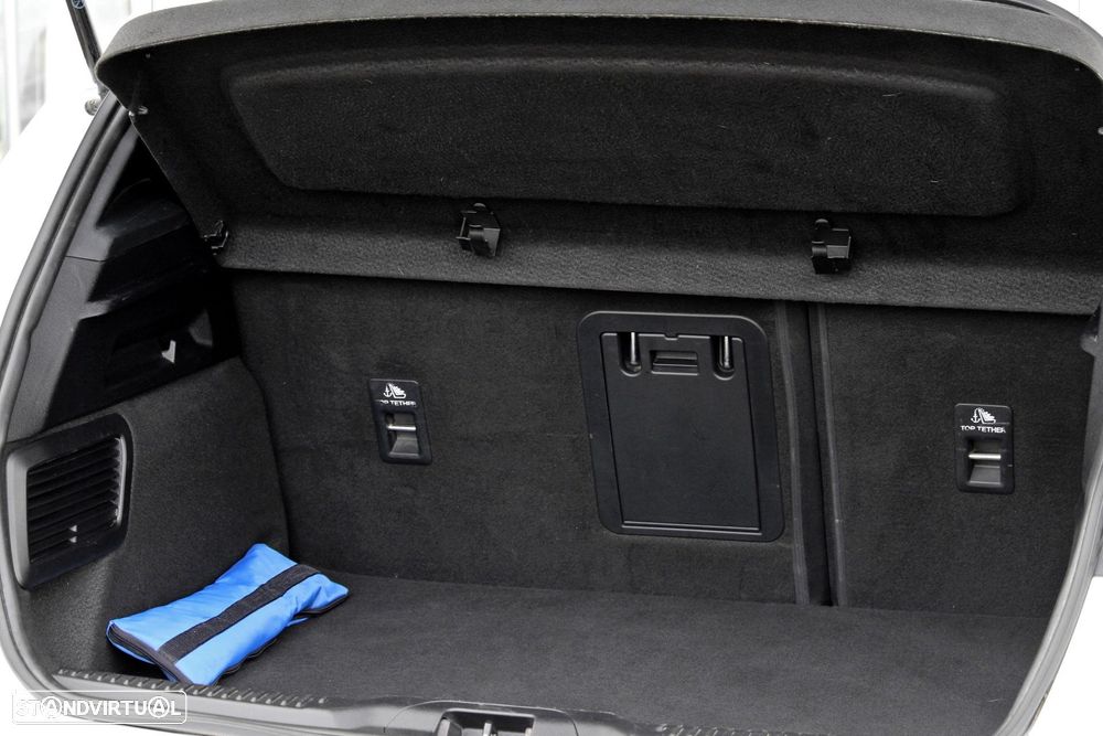 Ford Focus 1.0 EcoBoost MHEV Active X - 9