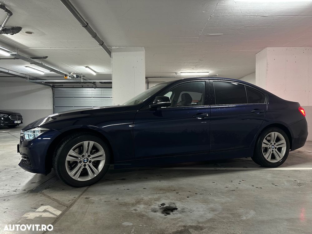BMW Seria 3 320i AT - 4