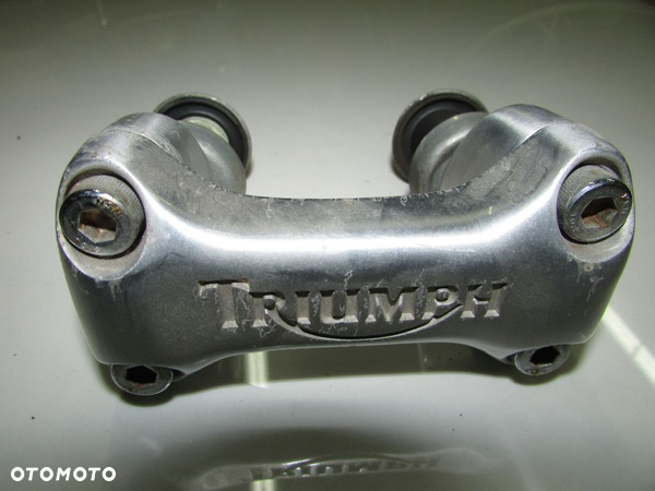 Risery mocowania kierownicy Triumph bonneville 900