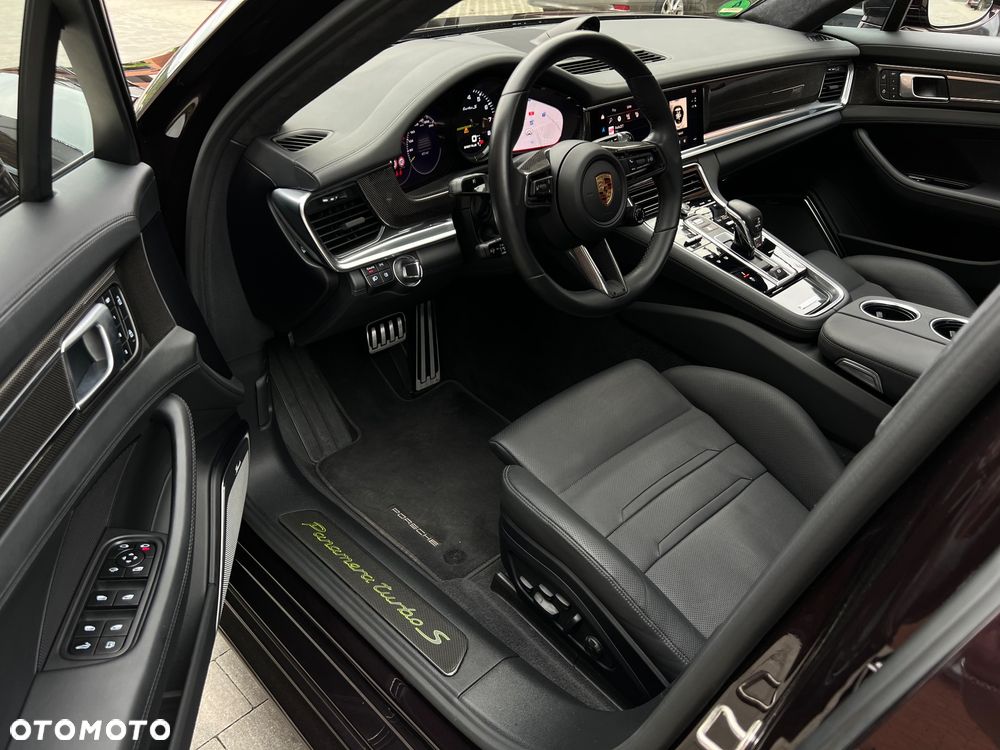 Porsche Panamera Turbo S - 9