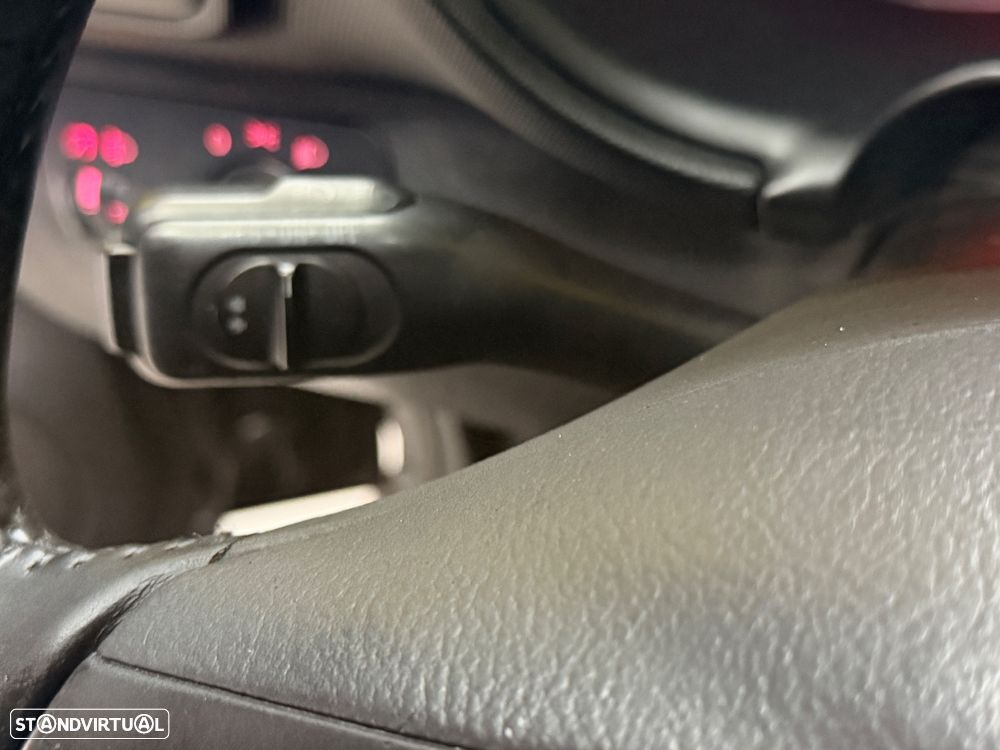 SEAT Leon 1.9 TDI FR - 17