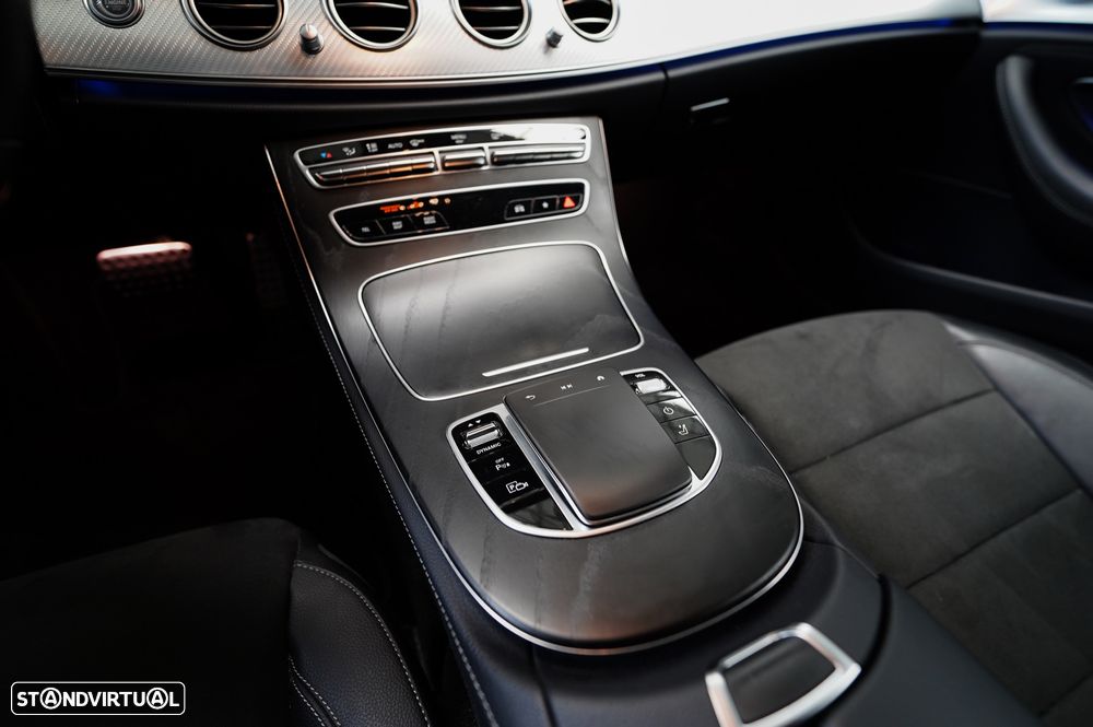 Mercedes-Benz E 300 de AMG Line - 24