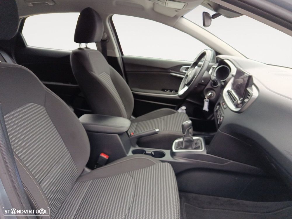 Kia XCeed 1.0 T-GDI Dynamic - 15