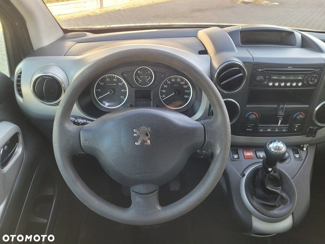 Peugeot Partner - 8
