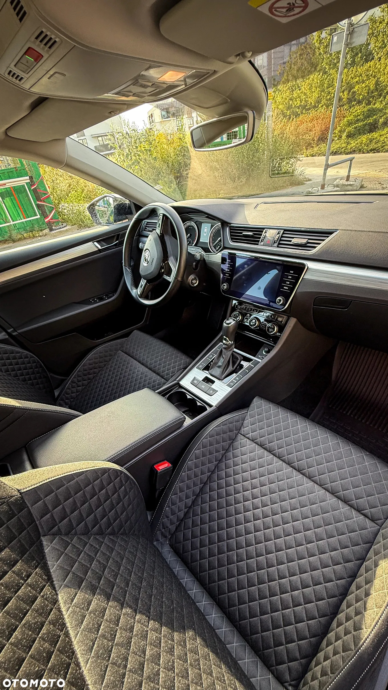 Skoda Superb 2.0 TSI Ambition DSG - 6