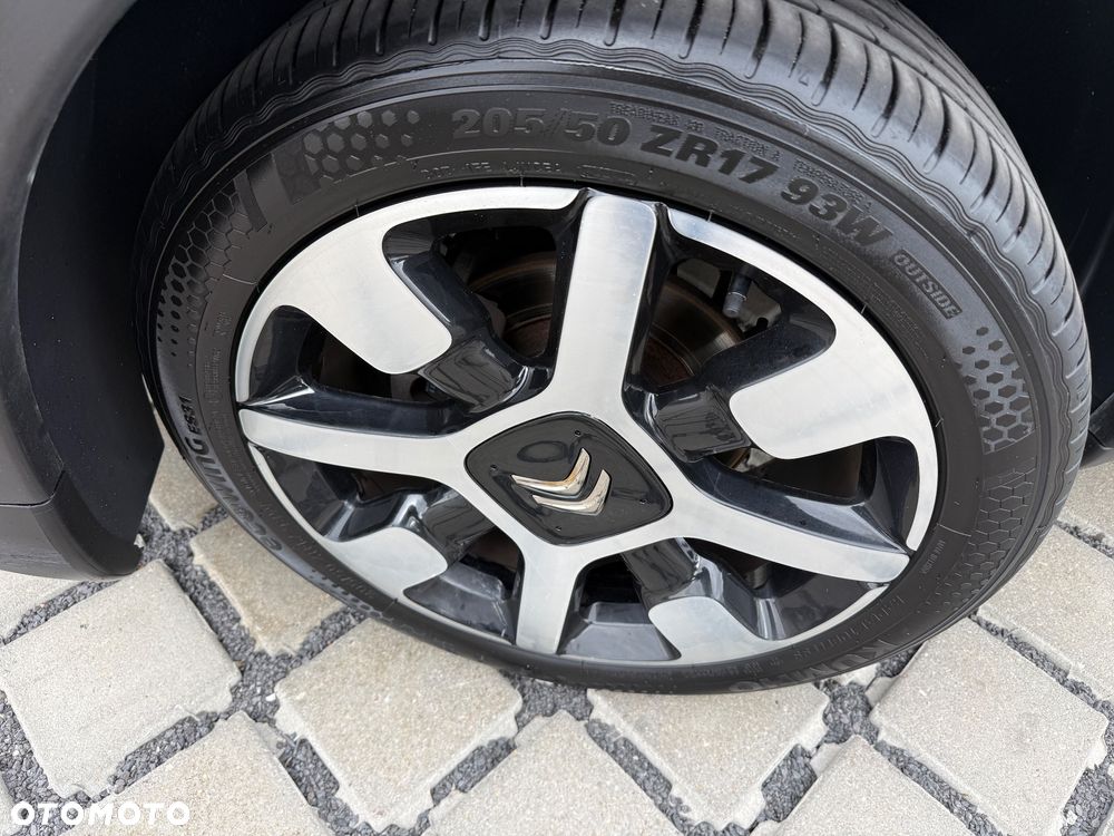 Citroën C4 Cactus 1.2 PureTech Shine - 24