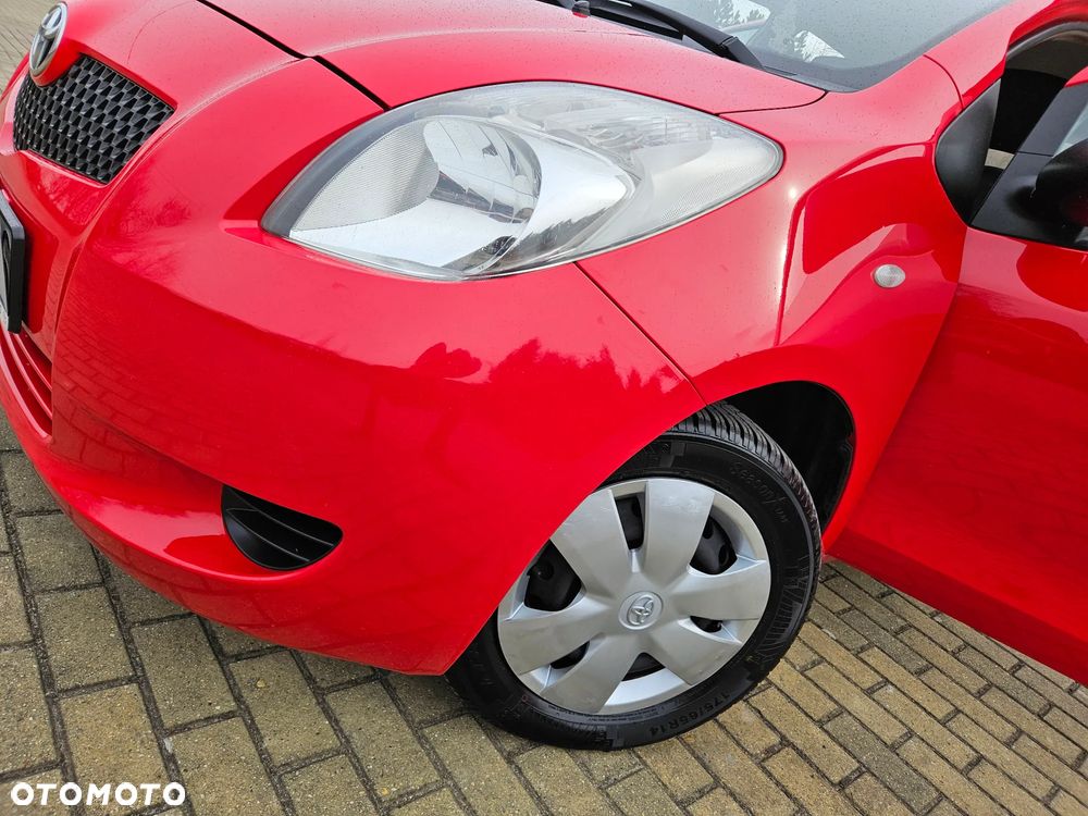 Toyota Yaris 1.0 Terra - 33